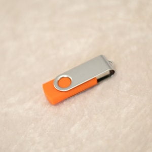 We will provide you with a USB at the end of the night with all of the images, or we can email the photos .